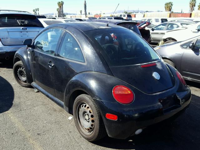 3VWCC21C4YM452225 - 2000 VOLKSWAGEN NEW BEETLE შავი ფოტო 3