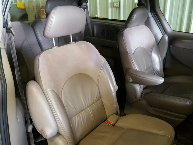 2C8GP64L03R167047 - 2003 CHRYSLER TOWN & COU GOLD photo 6