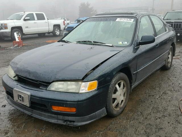 1HGCD5664SA104628 - 1995 HONDA ACCORD EX GREEN photo 2