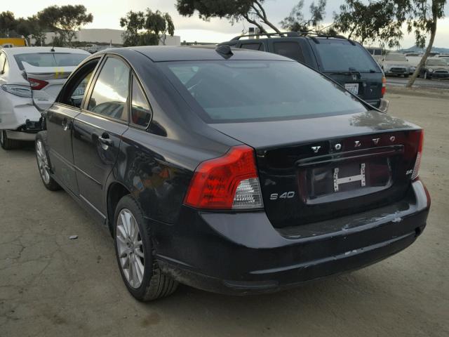 YV1390MS5A2503506 - 2010 VOLVO S40 2.4I BLACK photo 3