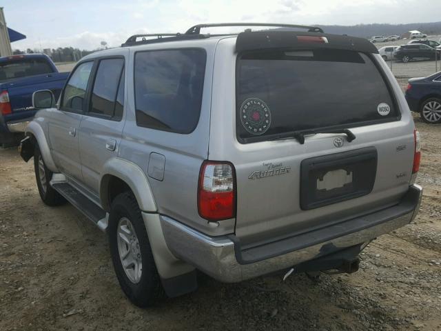 JT3GN86R410180657 - 2001 TOYOTA 4RUNNER SR SILVER photo 3