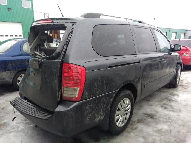 KNDMG4C74E6550755 - 2014 KIA SEDONA LX CHARCOAL photo 4