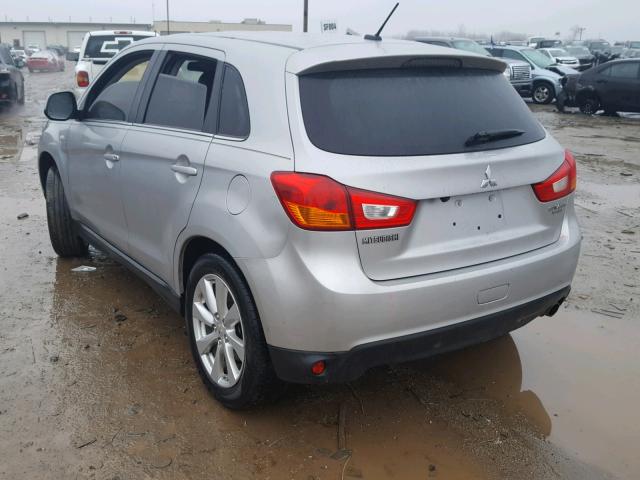 4A4AR4AU5FE038945 - 2015 MITSUBISHI OUTLANDER SILVER photo 3