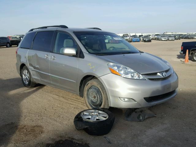 5TDZK22C37S076193 - 2007 TOYOTA SIENNA XLE SILVER photo 1