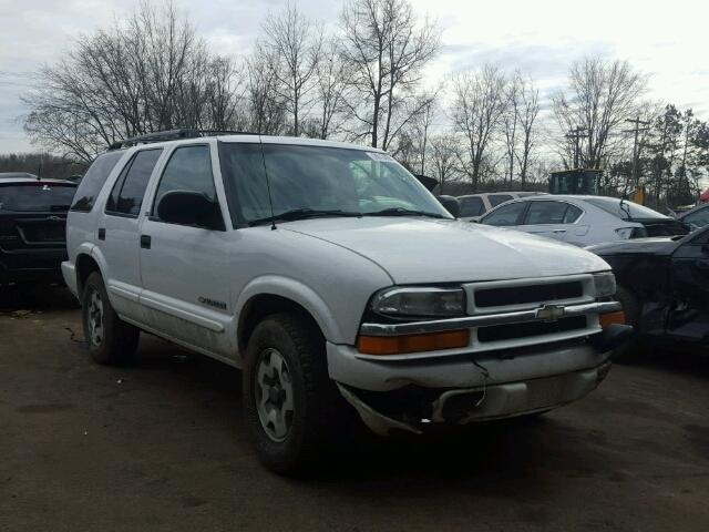 1GNDT13W12K225900 - 2002 CHEVROLET BLAZER WHITE photo 1