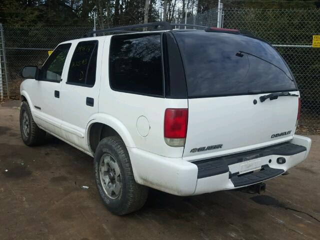 1GNDT13W12K225900 - 2002 CHEVROLET BLAZER WHITE photo 3