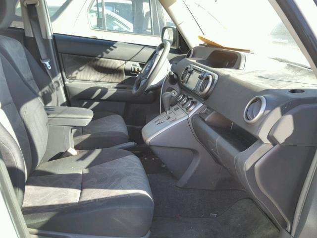 JTLZE4FE4FJ070983 - 2015 TOYOTA SCION XB 双色 照片 5