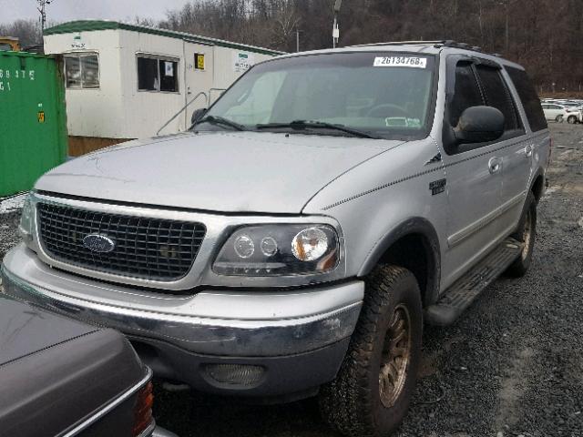 1FMRU16W61LA08046 - 2001 FORD EXPEDITION SILVER photo 2