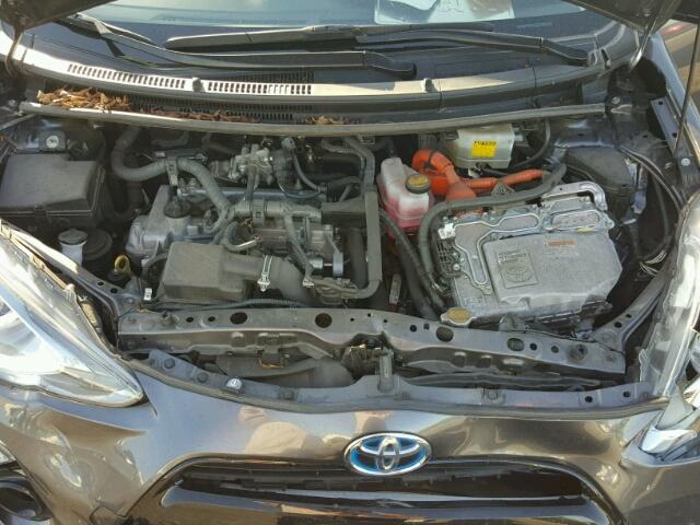 JTDKDTB39F1087857 - 2015 TOYOTA PRIUS C GRAY photo 7