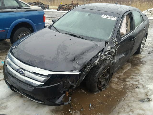 3FAHP0HA6AR428349 - 2010 FORD FUSION SE BLACK photo 2