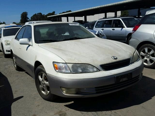 JT8BF22G9V0059146 - 1997 LEXUS ES 300 WHITE photo 1