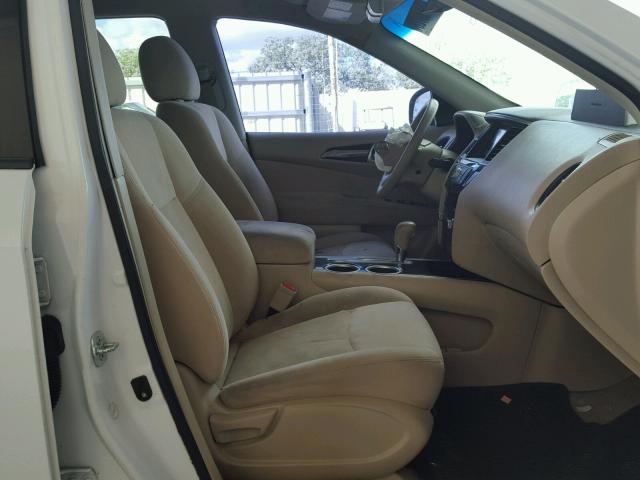 5N1AR2MN0DC649275 - 2013 NISSAN PATHFINDER WHITE photo 5