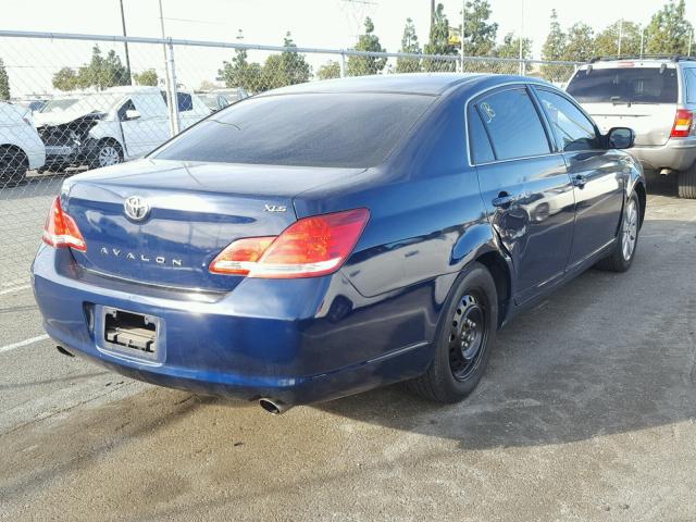 4T1BK36B46U065413 - 2006 TOYOTA AVALON XL BLUE photo 4