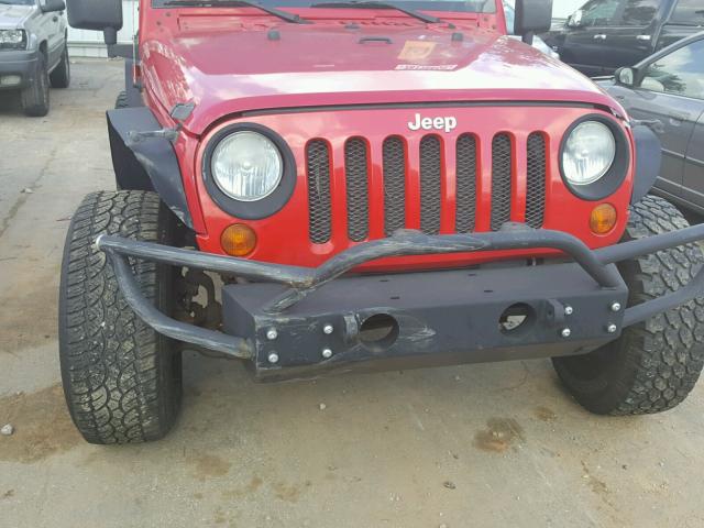 1J4FA24117L175351 - 2007 JEEP WRANGLER X RED photo 9