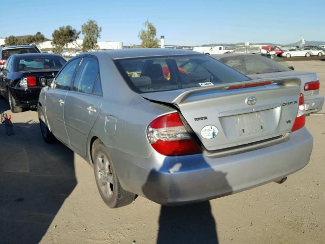 JTDBA32K240005616 - 2004 TOYOTA CAMRY SE SILVER photo 3