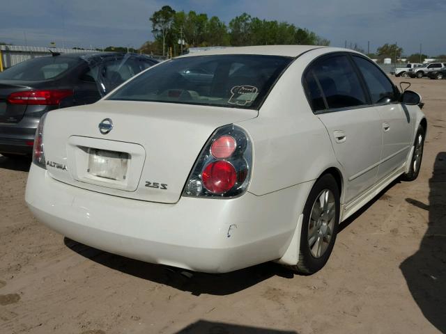 1N4AL11E15N929934 - 2005 NISSAN ALTIMA S WHITE photo 4