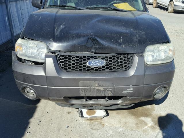 1FMCU93135KB06122 - 2005 FORD ESCAPE XLT BLACK photo 7