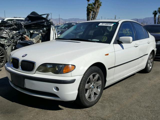 WBAAZ33485KW79518 - 2005 BMW 325 IS SUL WHITE photo 2