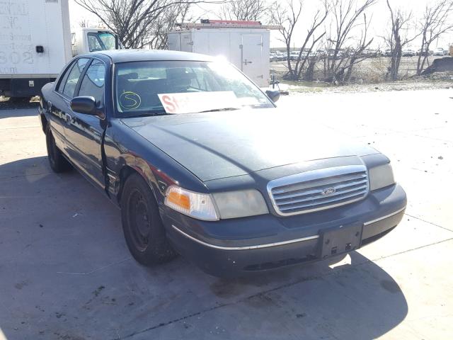 2FAFP73W2WX186428 - 1998 FORD CROWN VICT GRAY photo 1