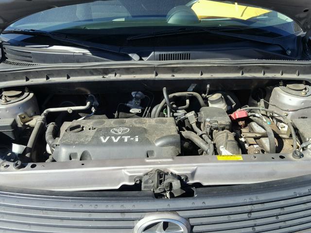 JTLKT324254020854 - 2005 TOYOTA SCION XB GRAY photo 7