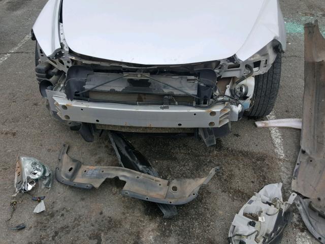 1G1ZC5E18BF117346 - 2011 CHEVROLET MALIBU 1LT 银色 照片 9