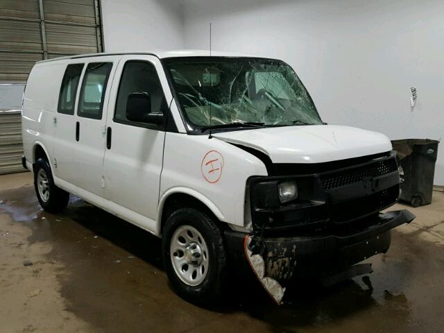 1GCSGAFX3B1139583 - 2011 CHEVROLET EXPRESS G1 WHITE photo 1