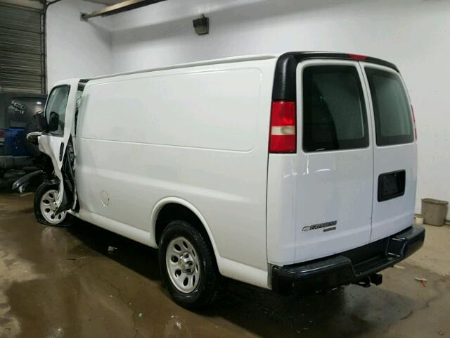 1GCSGAFX3B1139583 - 2011 CHEVROLET EXPRESS G1 WHITE photo 3