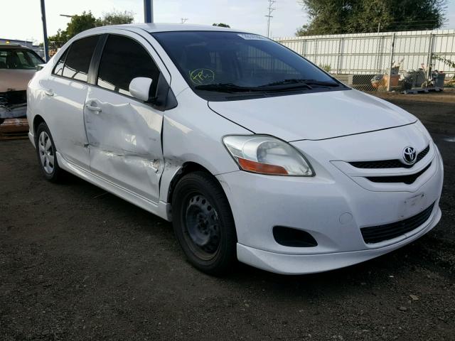 JTDBT923371129186 - 2007 TOYOTA YARIS WHITE photo 1