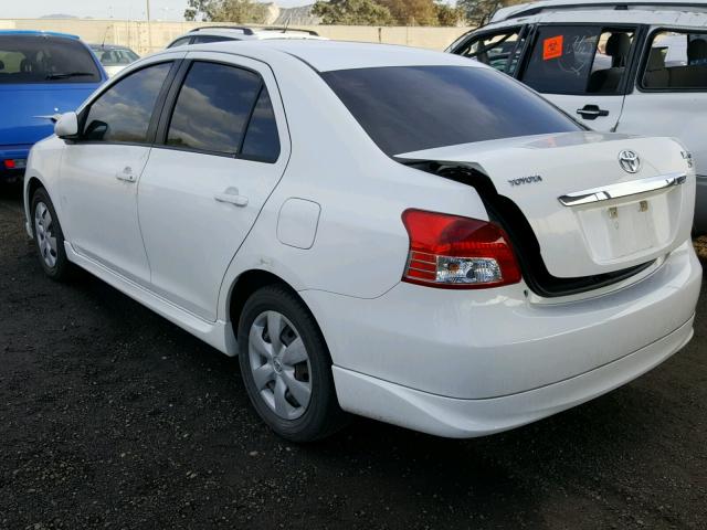 JTDBT923371129186 - 2007 TOYOTA YARIS WHITE photo 3