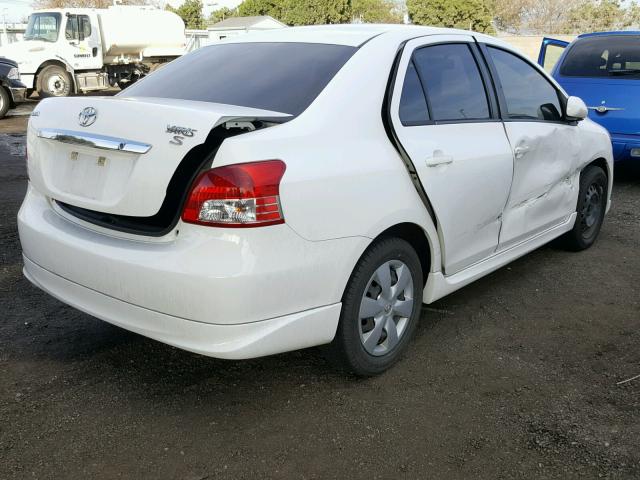 JTDBT923371129186 - 2007 TOYOTA YARIS WHITE photo 4