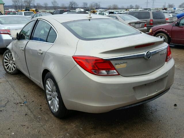 2G4GR5EK2C9110789 - 2012 BUICK REGAL GOLD photo 3