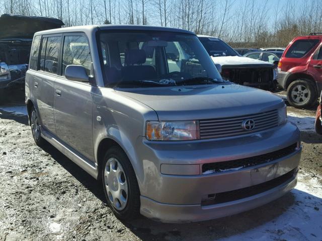 JTLKT324354003786 - 2005 TOYOTA SCION XB SILVER photo 1