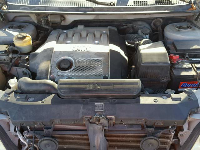 KNDUP132856668150 - 2005 KIA SEDONA EX SILVER photo 7