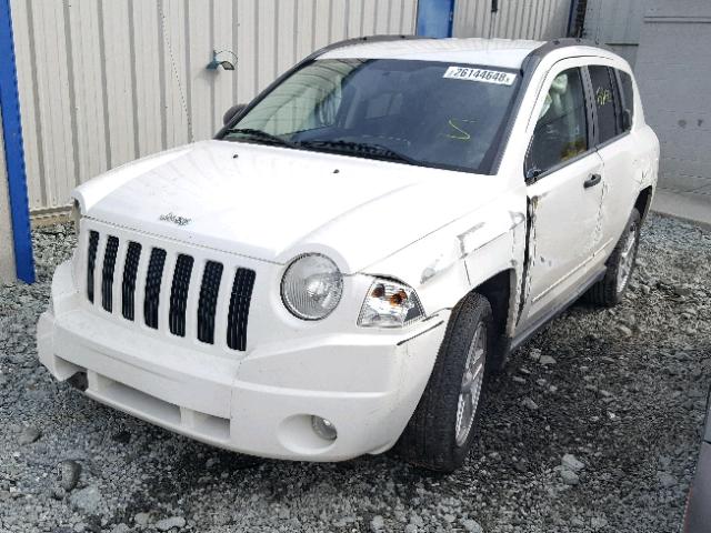 1J8FT47W48D669789 - 2008 JEEP COMPASS SP WHITE photo 2