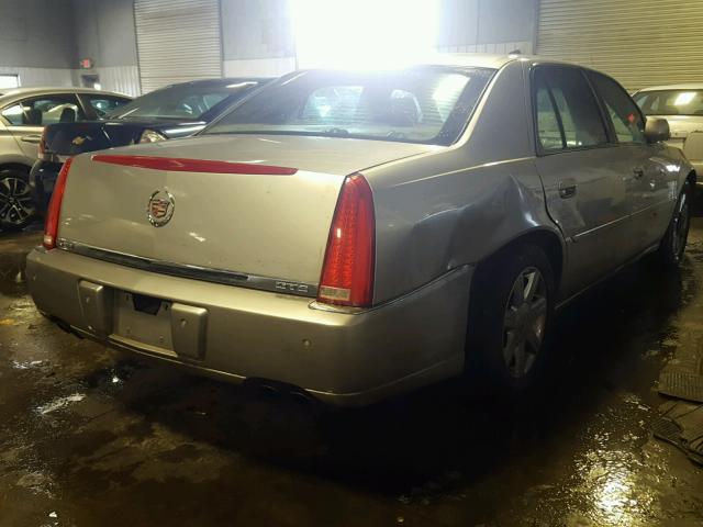 1G6KD57Y98U100661 - 2008 CADILLAC DTS SILVER photo 4