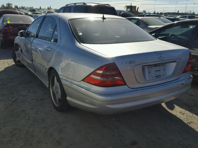 WDBNG70J62A225148 - 2002 MERCEDES-BENZ S 430 SILVER photo 3