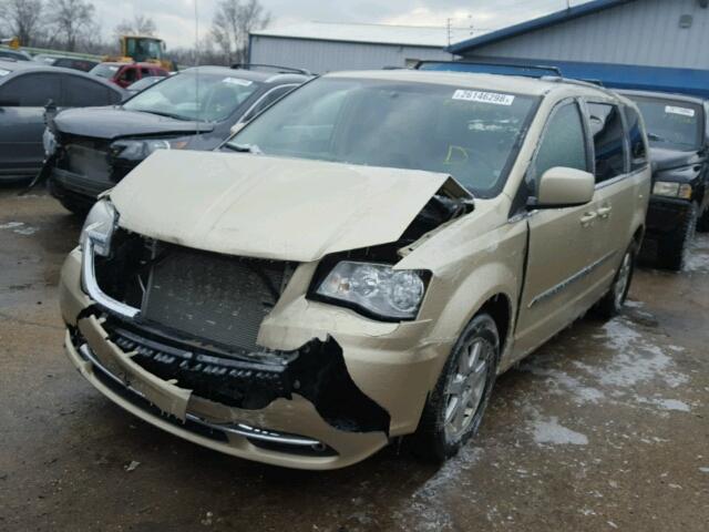 2A4RR5DG7BR649136 - 2011 CHRYSLER TOWN & COU GOLD photo 2