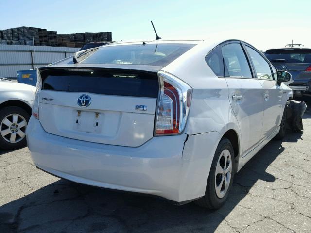 JTDKN3DU0C5433799 - 2012 TOYOTA PRIUS WHITE photo 4