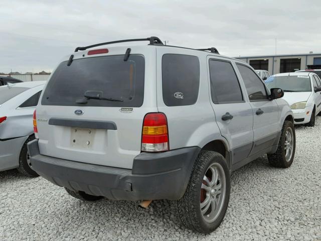 1FMYU02184KA81039 - 2004 FORD ESCAPE XLS SILVER photo 4