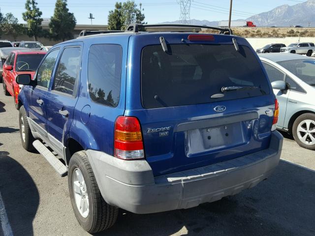 1FMCU03197KA54445 - 2007 FORD ESCAPE XLT BLUE photo 3