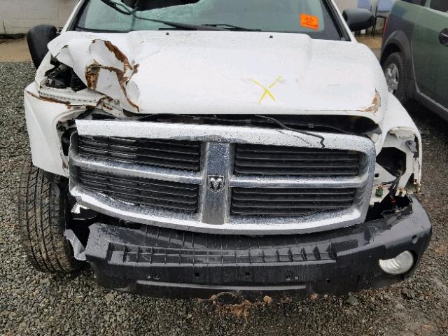 1D4HD48N25F566361 - 2005 DODGE DURANGO SL WHITE photo 7