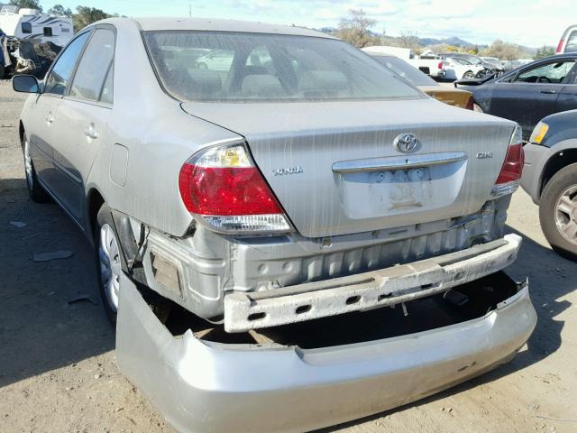 4T1BE30K35U392173 - 2005 TOYOTA CAMRY LE SILVER photo 3
