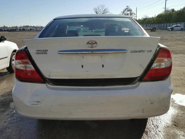 4T1BE32K33U166421 - 2003 TOYOTA CAMRY LE WHITE photo 9