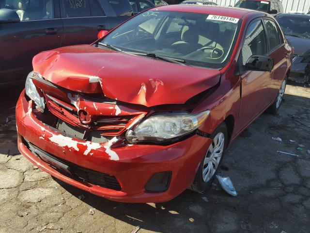 5YFBU4EEXDP124782 - 2013 TOYOTA COROLLA BA RED photo 2