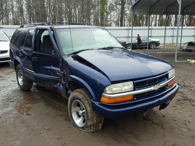 1GNCS13W42K151208 - 2002 CHEVROLET BLAZER BLUE photo 1