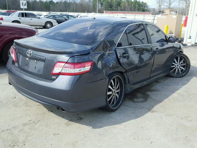 4T1BK3EKXAU114821 - 2010 TOYOTA CAMRY SE CHARCOAL photo 4