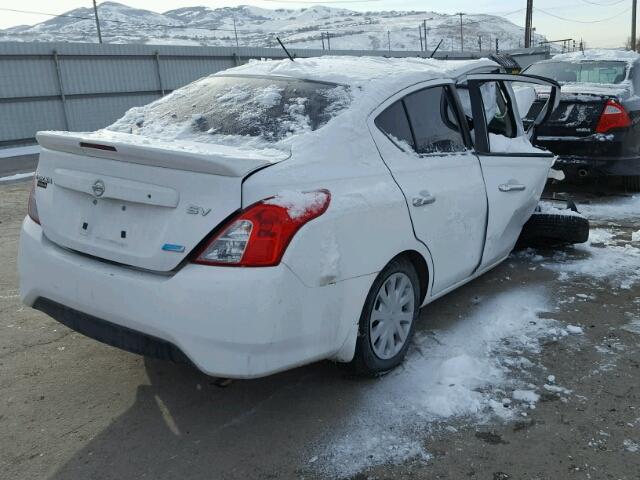 3N1CN7AP7FL831965 - 2015 NISSAN VERSA S WHITE photo 4