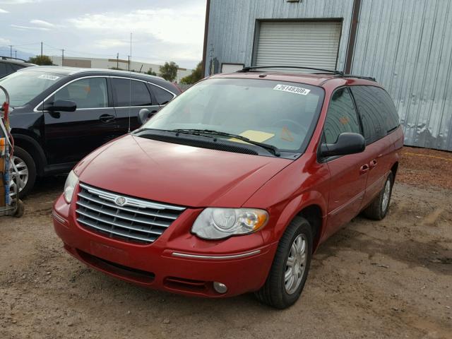 2A8GP54L76R911137 - 2006 CHRYSLER TOWN & COU MAROON photo 2