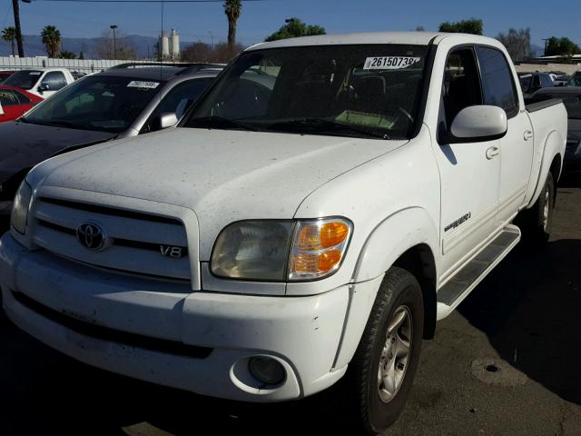 5TBET38114S459545 - 2004 TOYOTA TUNDRA DOU WHITE photo 2