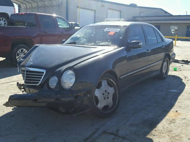 WDBJF74J12B471370 - 2002 MERCEDES-BENZ E 55 AMG BLACK photo 2